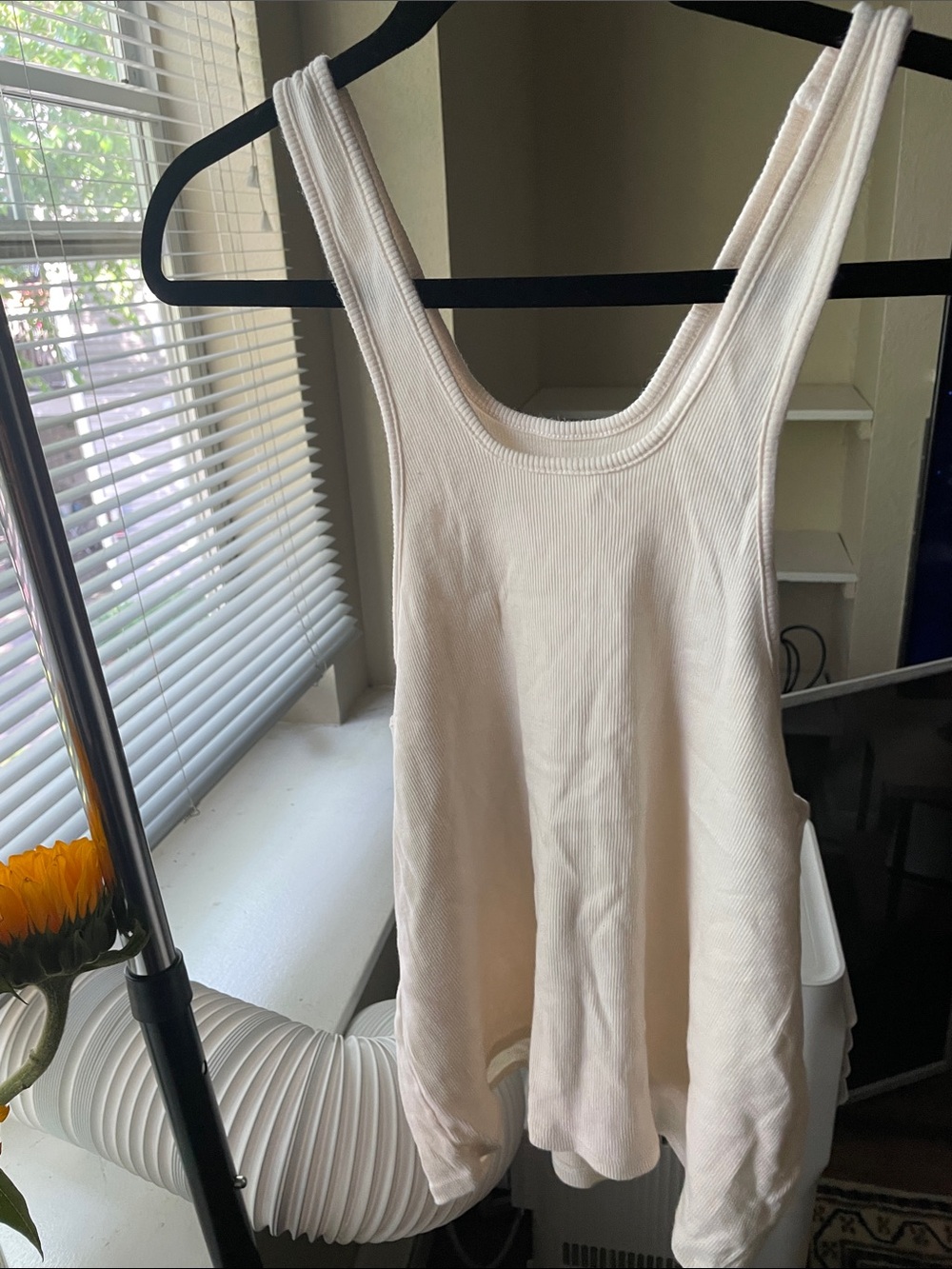 ARQ Women’s Ribbed Scoop Tank Top - Cream